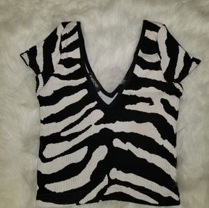 BEBE black ans white nightout top